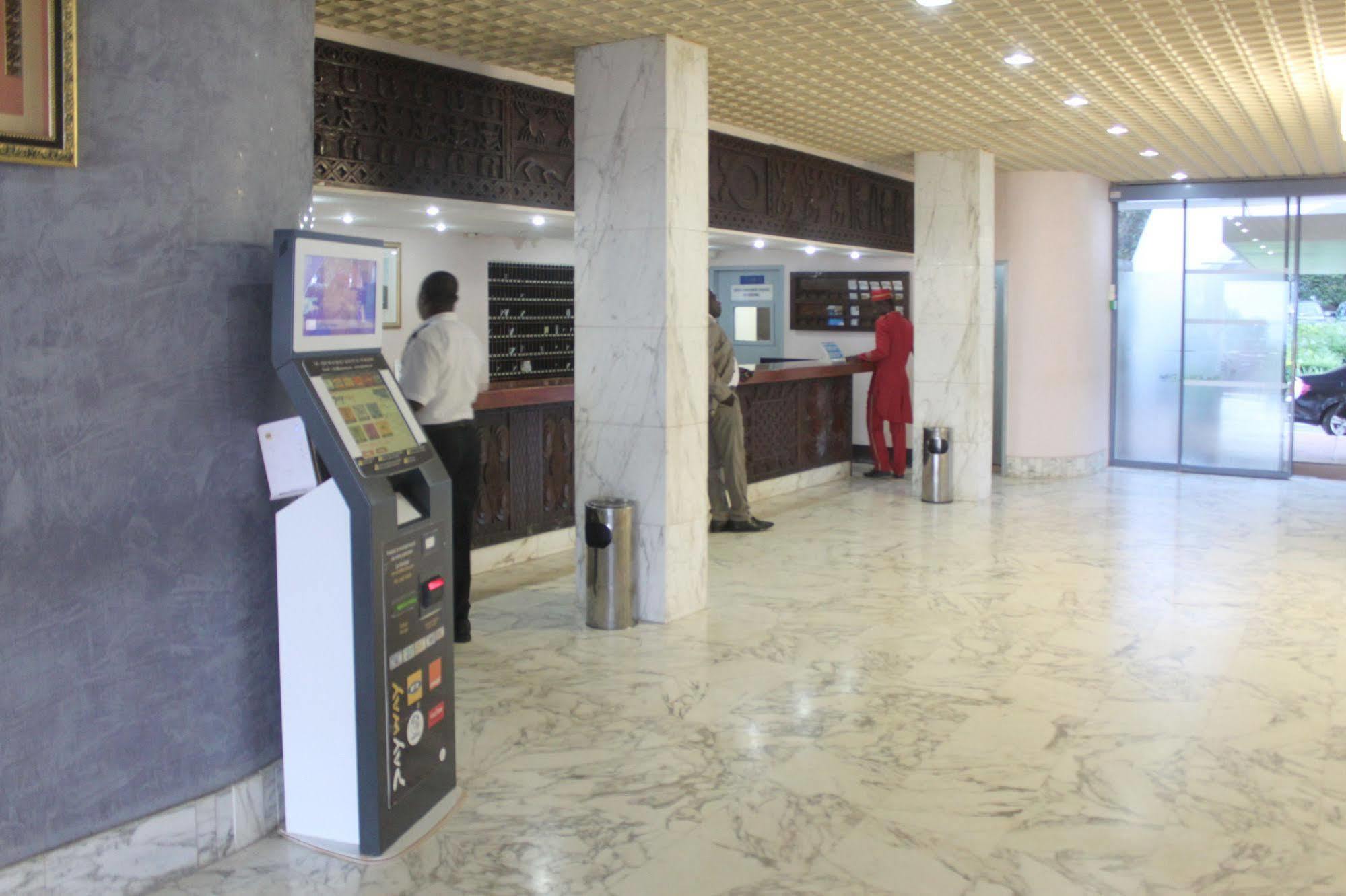 Hotel Mont Febe Yaounde Exterior photo